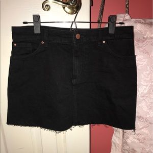 Black frayed, mini skirt