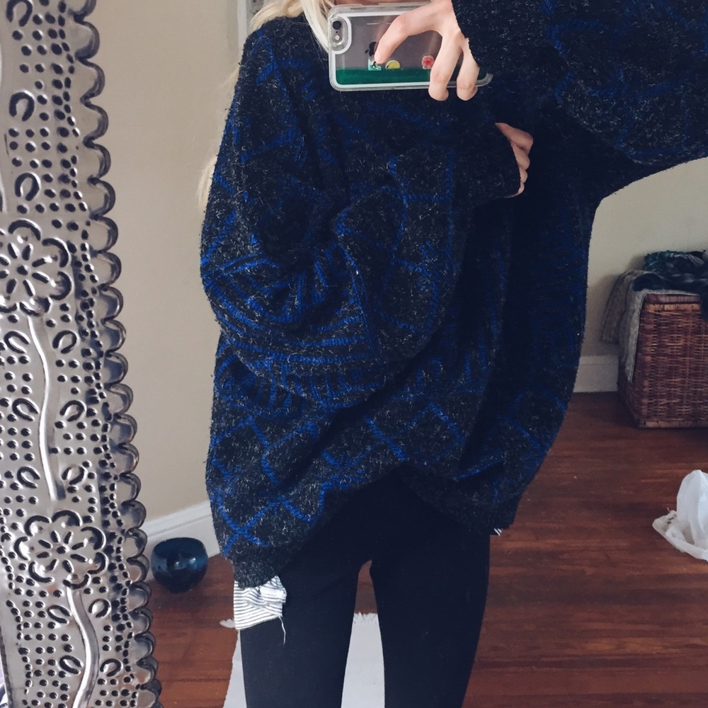 Moonstone Pullover