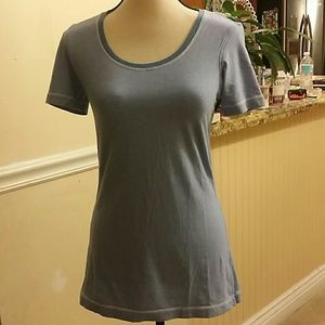 Lululemon t shirt