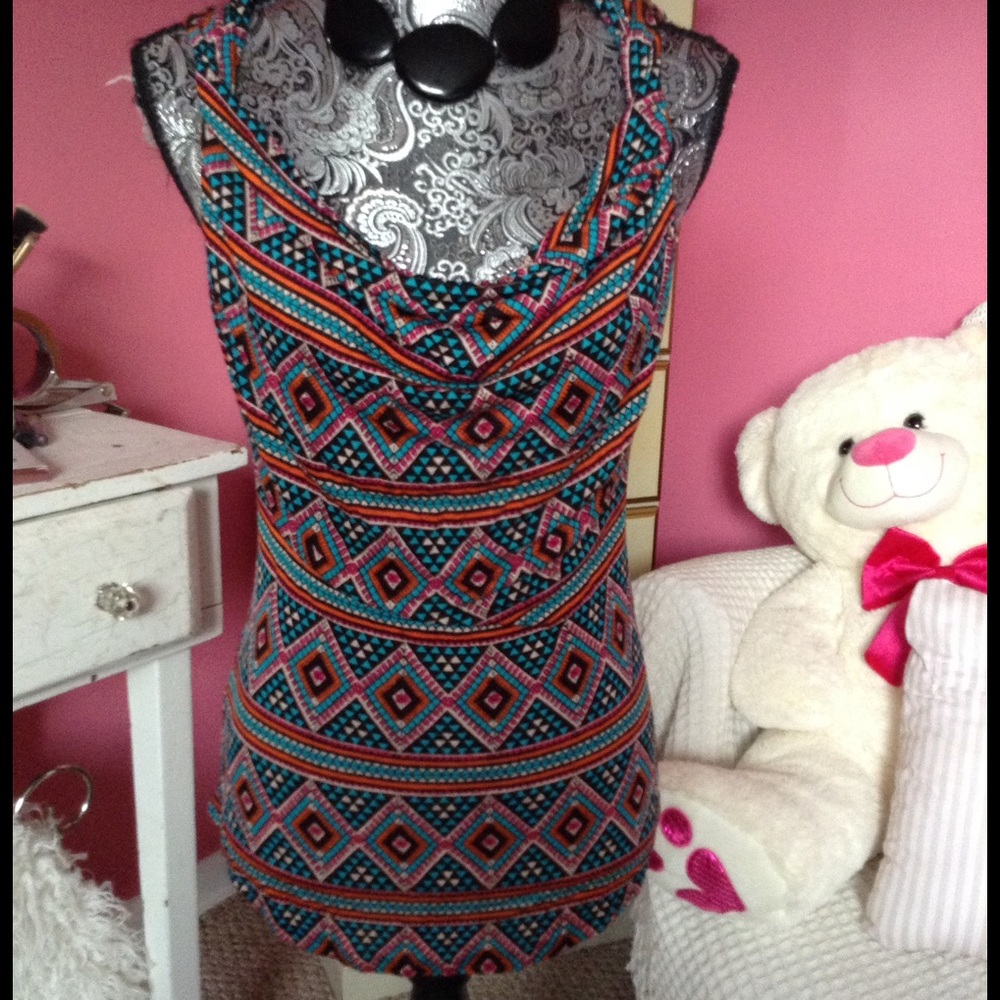 Y2K INC CONCEPTS TRIBAL SLEEVELESS TOP S NWOT