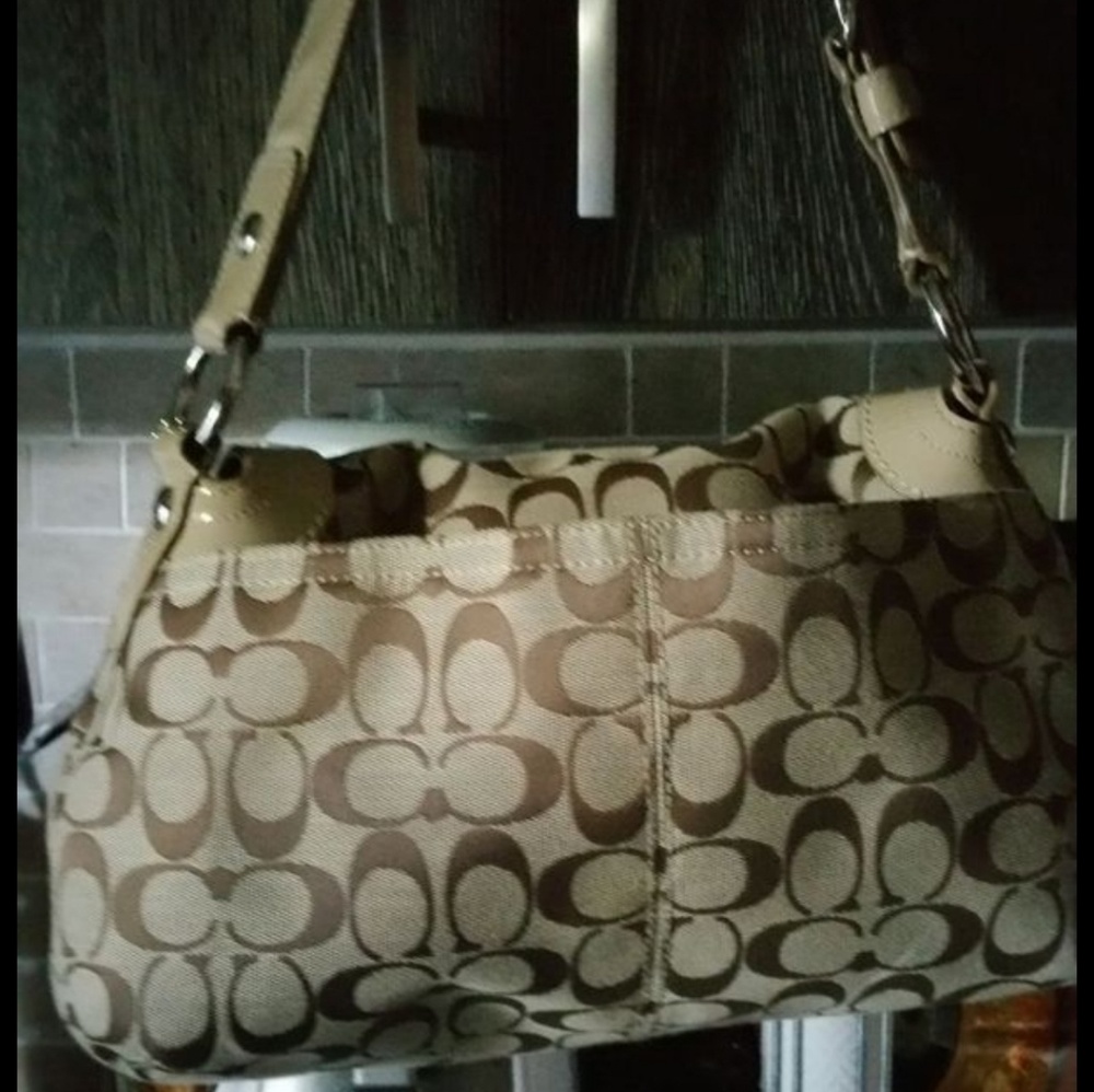 Couch handbag