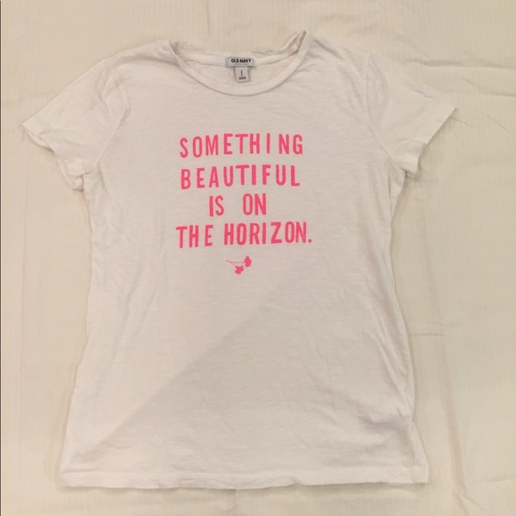 Old navy tee - Picture 1 of 2