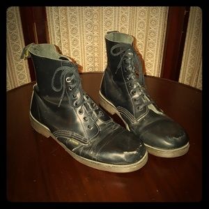 DOC MARTENS Air Wair 8/7.5