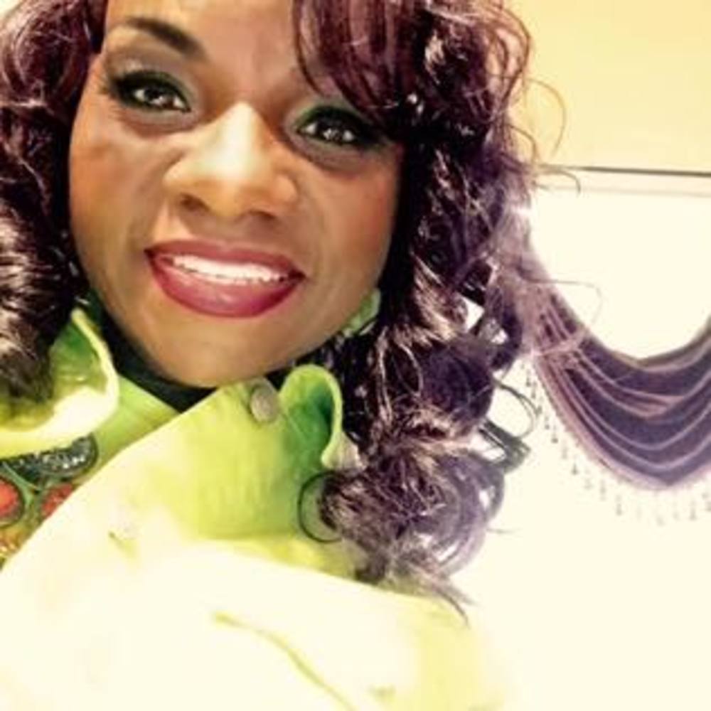 Meet your Posher, Jacqueline