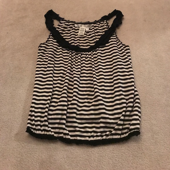 Max Studio Tops - Max Studio tanktop 🖤