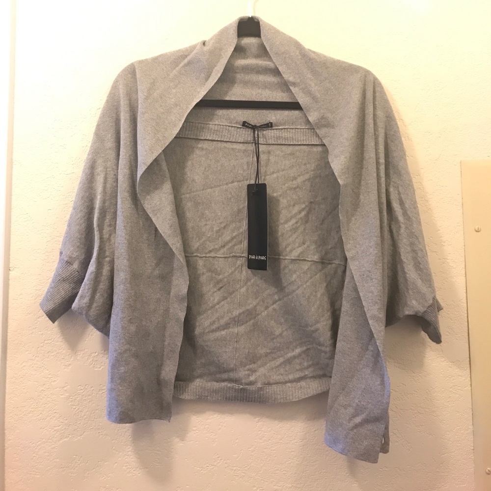 🆕Women Cardigan Size S/M Grey