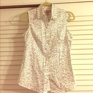 Banana Republic sleeveless non-iron shirt size 2
