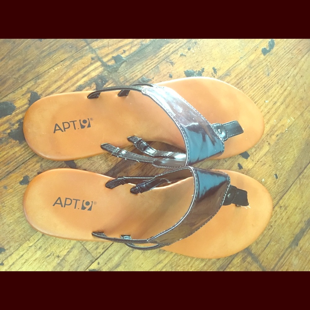 Apt 9 Women's Metallic Sandals, 9/10