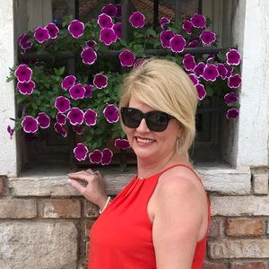 Meet your Posher, Mechelle