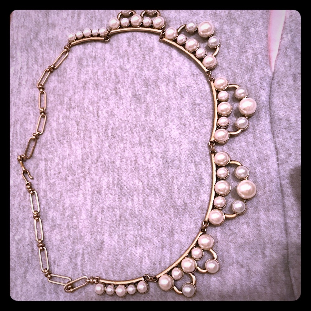 Petra Pearl Collar