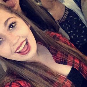 Meet your Posher, Brooke