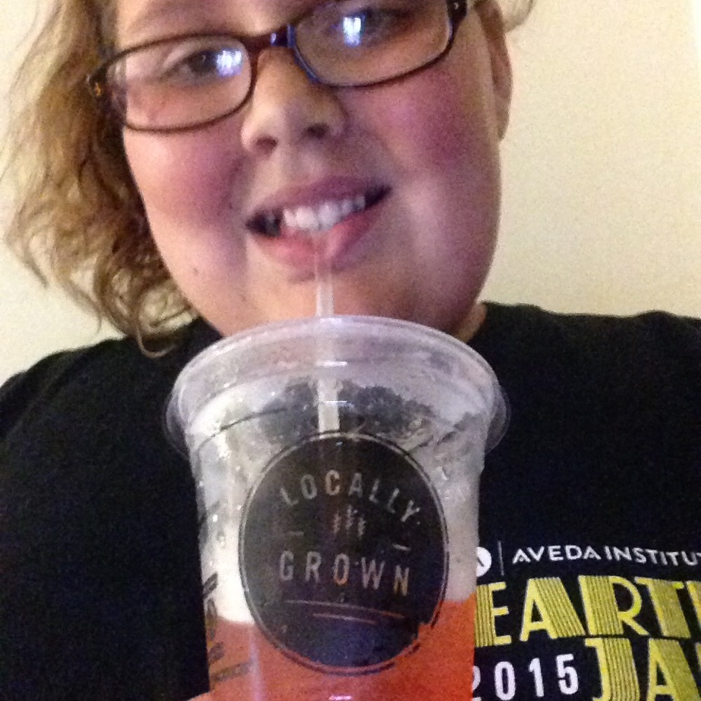 Meet your Posher, Alaina