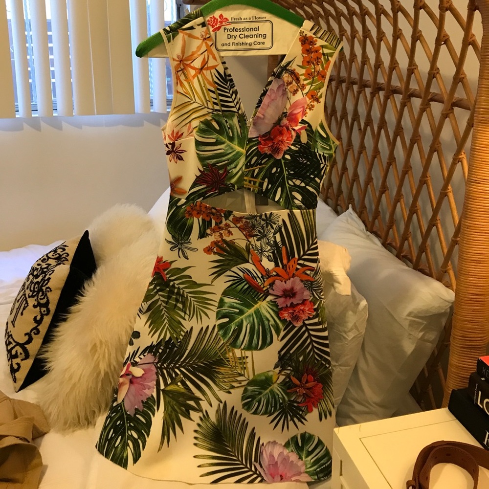 Clover Canyon -- Sexy!