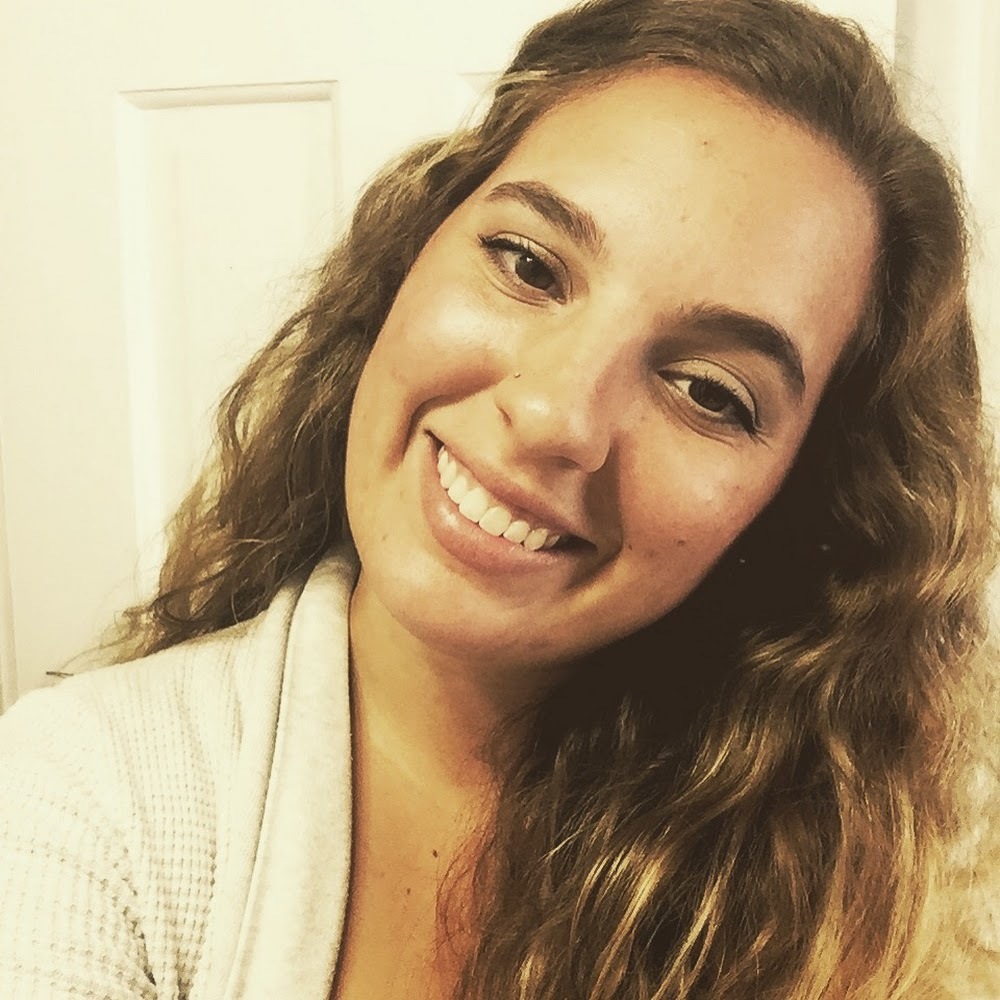 Meet your Posher, Alexis