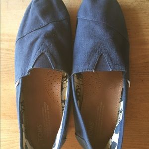 Blue Canvas Toms