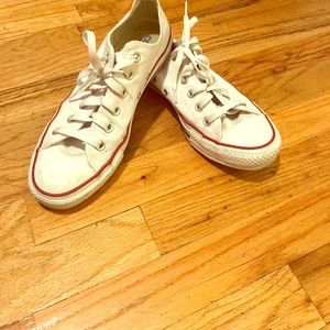 White converse sneakers