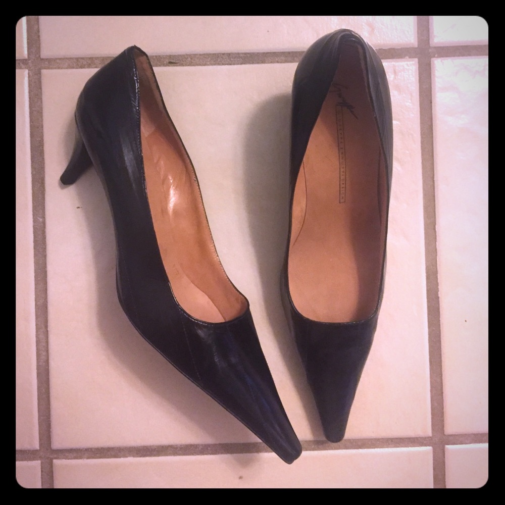 Never-been-worn Giuseppe Zanotti black heels