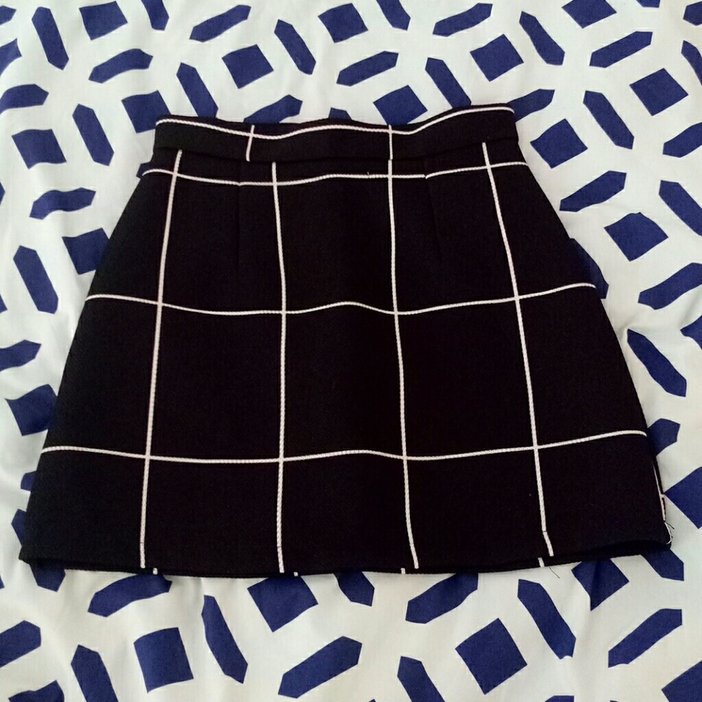 High waisted mini skirt