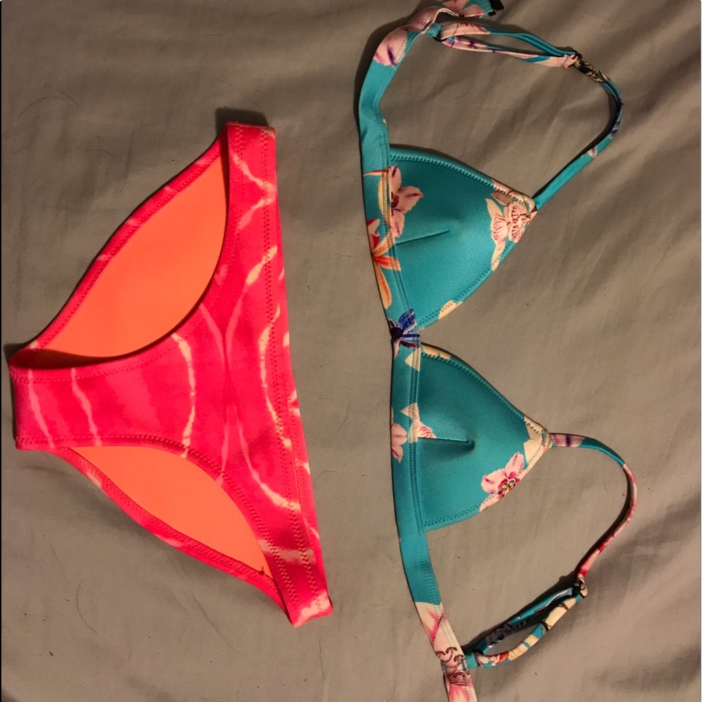 Triangl bathing suit