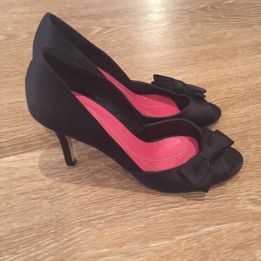 Kate spade 'gesture' pump size 7