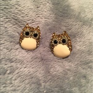 GOLD CREME OWL EARRINGS