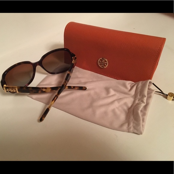 Tory Burch Sunglasses main image 4