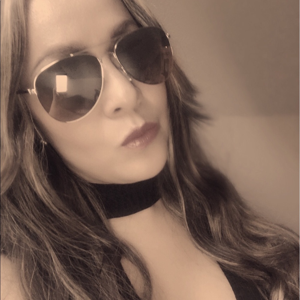 Meet your Posher, Gia