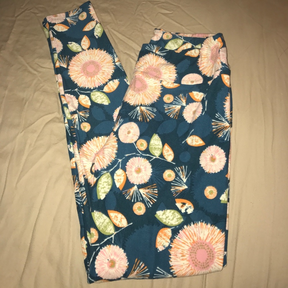 BNWOT OS Lularoe leggings