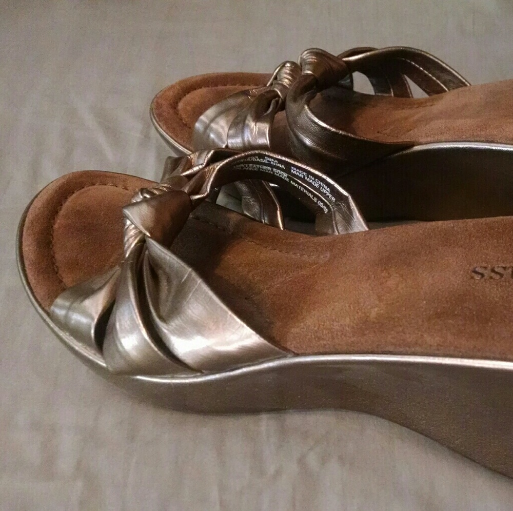 Bass Copper Metallic 3" Wedge Heels