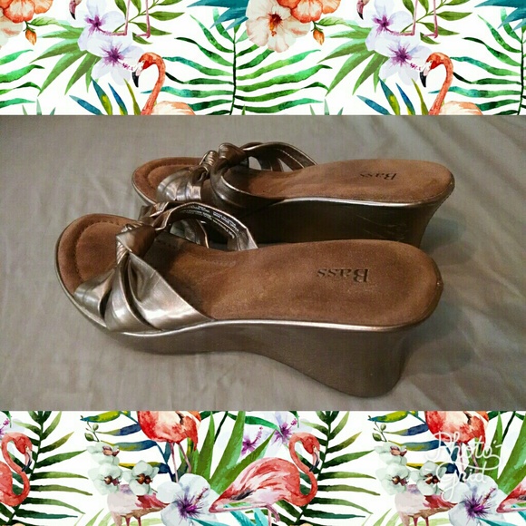 Bass Copper Metallic 3" Wedge Heels - Picture 4 of 8