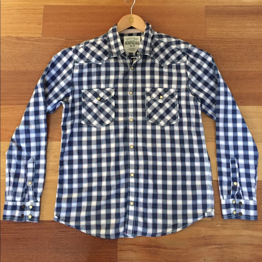 Aeropostale Plaid Button down shirt - M