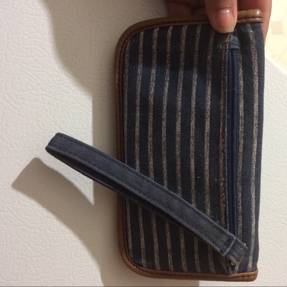 Wallet - Picture 2 of 3