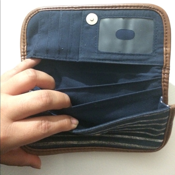 Wallet - Picture 3 of 3