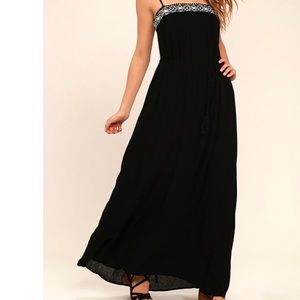 LULU'S MAXI DRESS