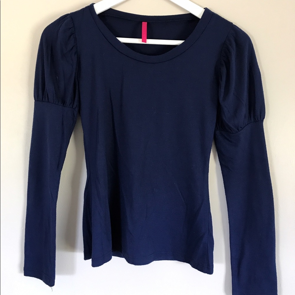 Long sleeve tee with princess sleeves