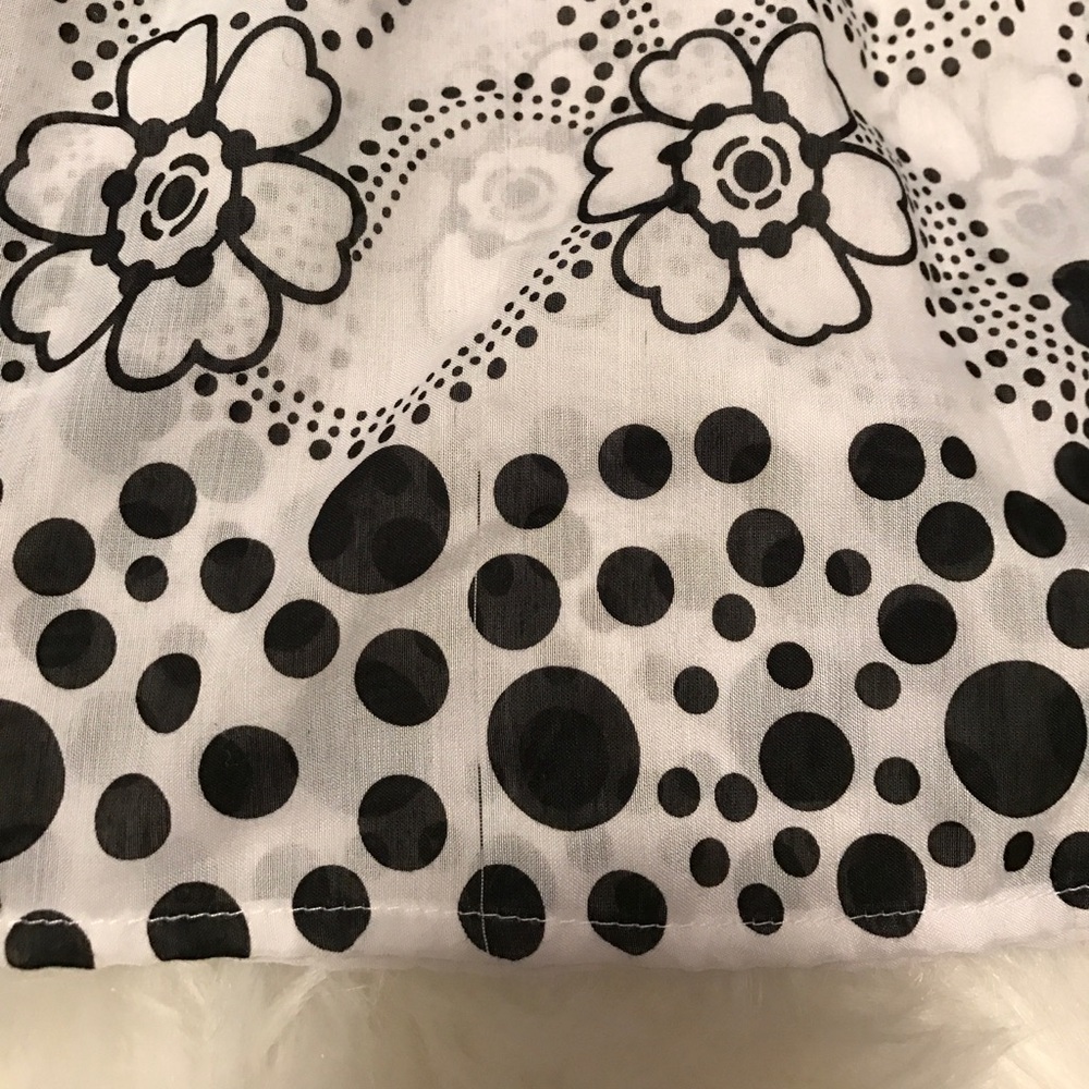 Top - Picture 2 of 3