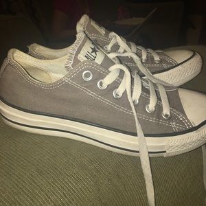 Grey converse sneakers