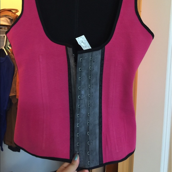 New Fiorella Shapewear - Picture 1 of 3