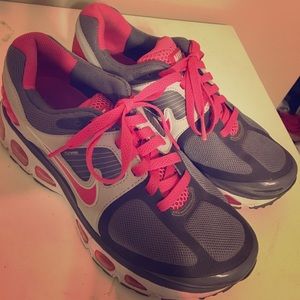 Nike gym shoes