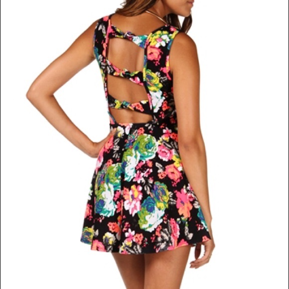 Windsor Dresses & Skirts - ✨FINAL PRICE✨ Neon Floral Bow Back Dress