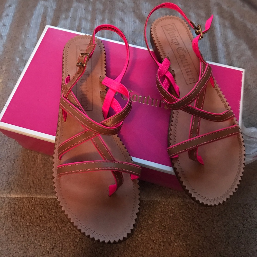 NEW JUICY COUTURE RYAN SANDALS. PRICE FIRM.