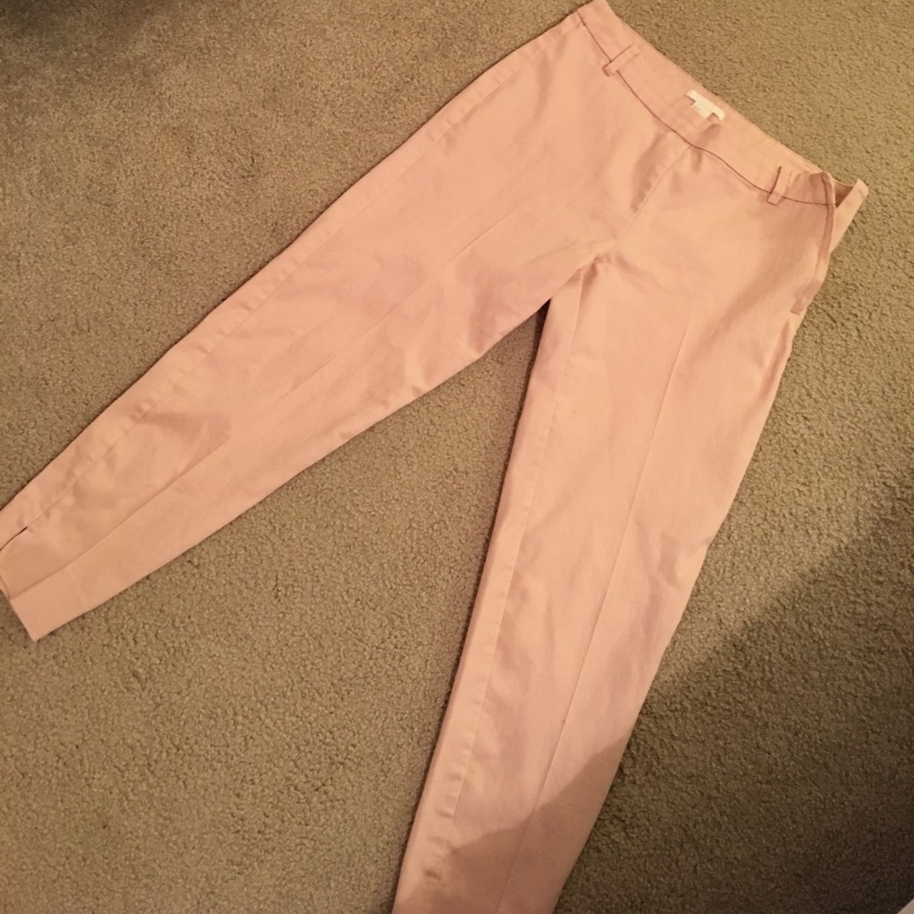 🎉🎉🎉 SOLD ✔️ Pale Pink Cropped Dress Pants