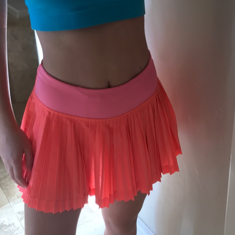Lululemon orange sporty skirt.  worn once.