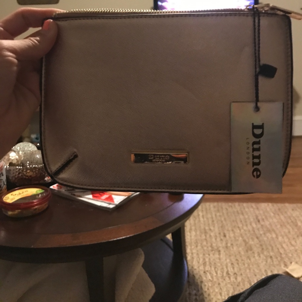 Gold Dune London clutch
