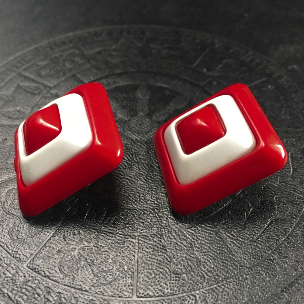 🚫SOLD🚫 Vintage Mod New Wave Opart earrings