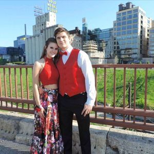 Meet your Posher, Mady