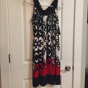 Fun summer dress. Good for work too!