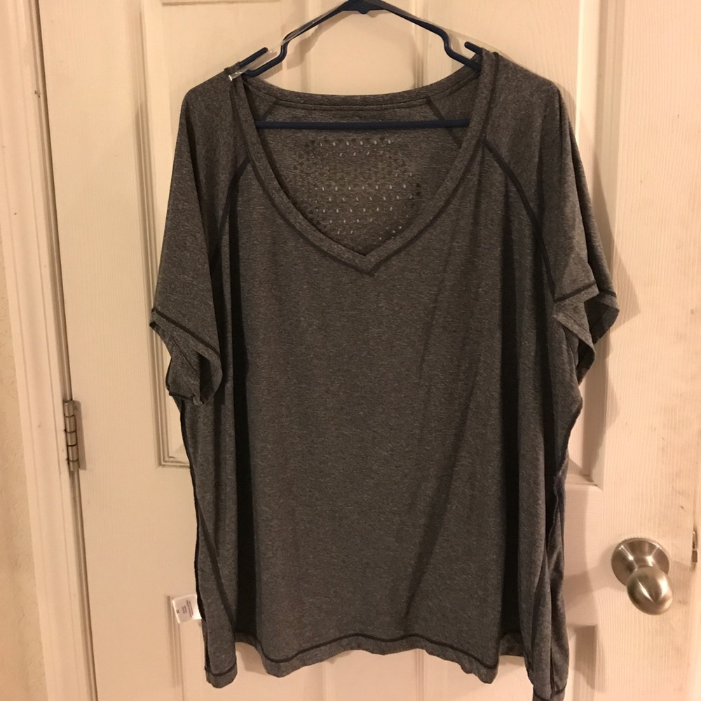 Size 3X short sleeve top/t-shirt