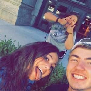 Meet your Posher, Cameron