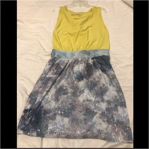 🔥 NWOT Rachel Roy Yellow and gray sequin dress!